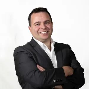Portrait of Alberto Paduanelli, Founder and CEO of ALPA Medical